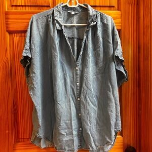 Time and Tru Women's Button Down Shirt - Slate Blue
